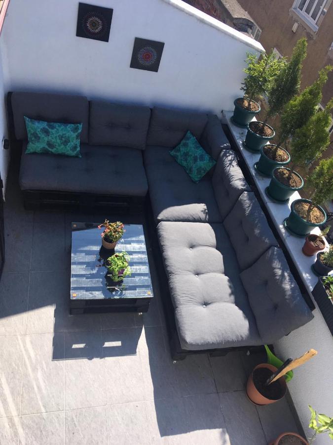 Duplex With Terrace In Center,5Mn Walk To Istiklal Apartman Isztambul Kültér fotó